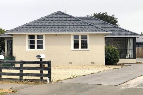 Photo of property in 13 Kaplan Avenue, Islington, Christchurch, 8042