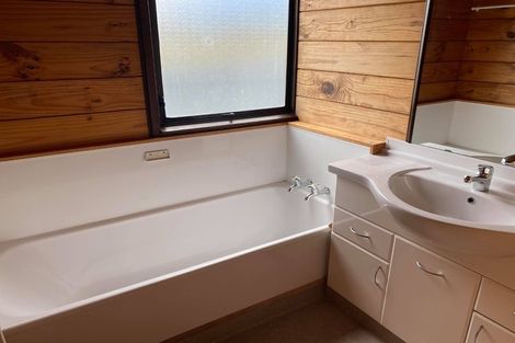 Photo of property in 505a Grove Road, Mayfair, Hastings, 4122