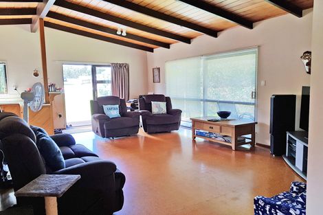 Photo of property in 4 Omutu Street, Oakura, Hikurangi, 0184