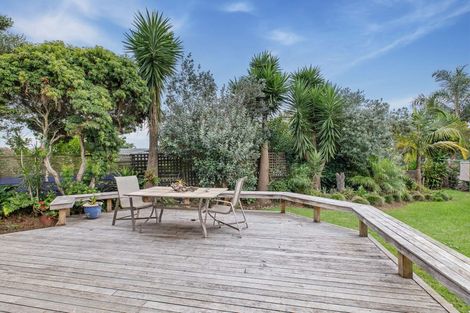 Photo of property in 6 Cherry Place, Waiuku, 2123