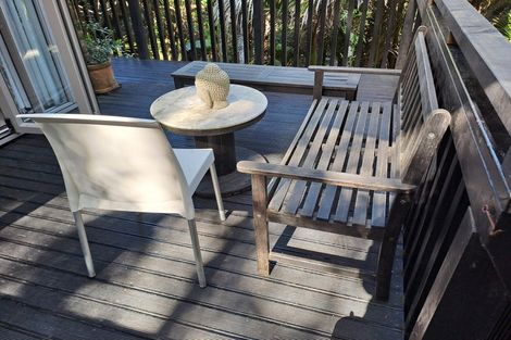 Photo of property in 10-12 Glenesk Road, Piha, New Lynn, 0772