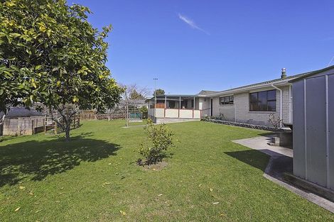 Photo of property in 5 Clifden Terrace, Te Puke, 3119