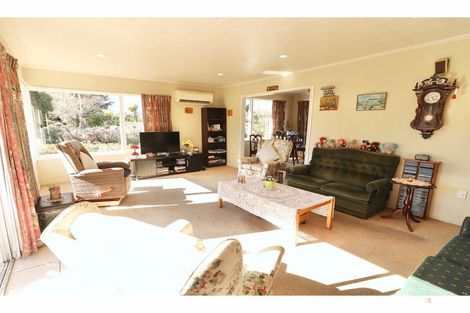 Photo of property in 69 Main North Road, Geraldine, 7930