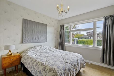 Photo of property in 198 Weston Road, St Albans, Christchurch, 8052