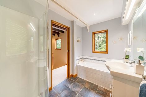 Photo of property in 30c Chatsworth Road, Silverstream, Upper Hutt, 5019