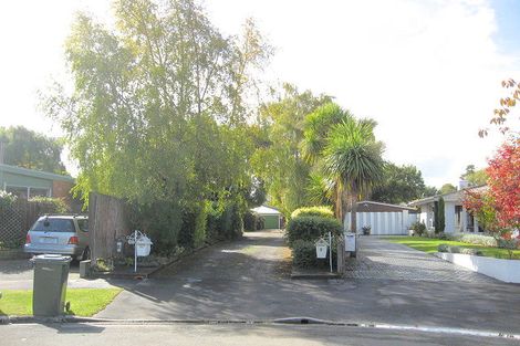 Photo of property in 12 Burrows Place, Ilam, Christchurch, 8041