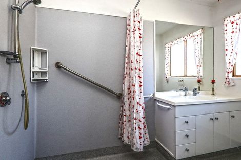 Photo of property in 3/508 Saint Aubyn, Hastings, 4122