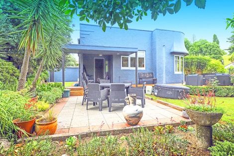 Photo of property in 18 Saint Marys Road, Waipukurau, 4200