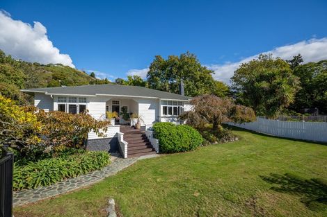 Photo of property in 16 Tory Street, Maitai, Nelson, 7010