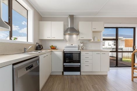 Photo of property in 95 Matatiro Street, Titahi Bay, Porirua, 5022