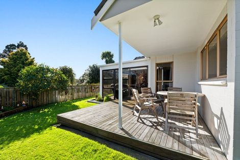 Photo of property in 15 Quin Crescent, Hawera, 4610