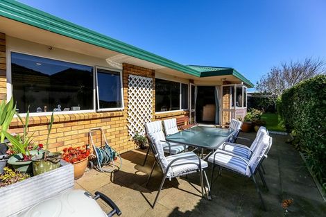 Photo of property in 132 Clawton Street, Westown, New Plymouth, 4310