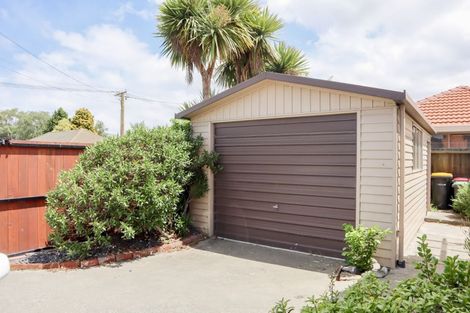 Photo of property in 6 Wittys Road, Avonhead, Christchurch, 8042