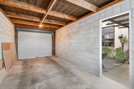 Photo of property in 23 Bay Street, Red Beach, 0932