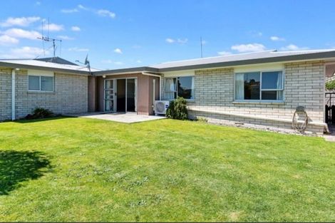 Photo of property in 2b Moorea Place, Mount Maunganui, 3116