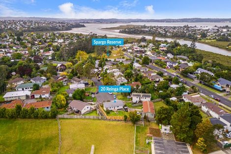 Photo of property in 20 Reinga Place, Massey, Auckland, 0614