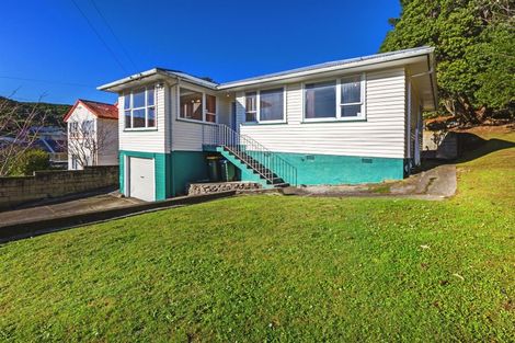Photo of property in 146 Sievers Grove, Cannons Creek, Porirua, 5024
