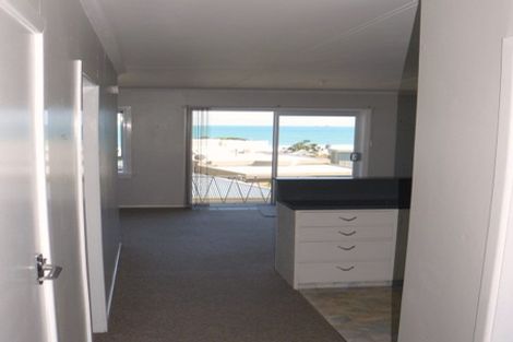 Photo of property in 1/23 Hamblyn Street, Strandon, New Plymouth, 4312