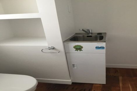 Photo of property in 33 Princes Street, Fitzroy, New Plymouth, 4312