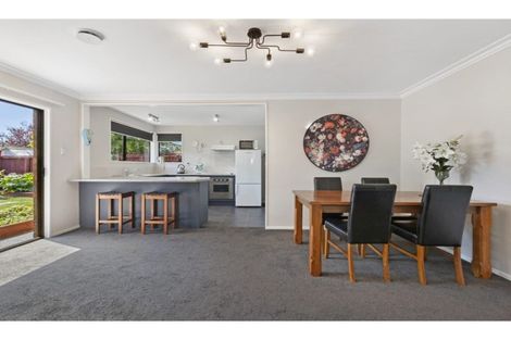 Photo of property in 3 Sunbeam Place, Halswell, Christchurch, 8025