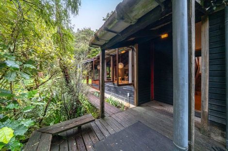 Photo of property in 99 Elmslie Road, Pinehaven, Upper Hutt, 5019