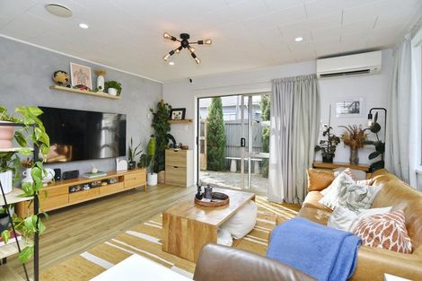 Photo of property in 2/144 Main North Road, Papanui, Christchurch, 8052