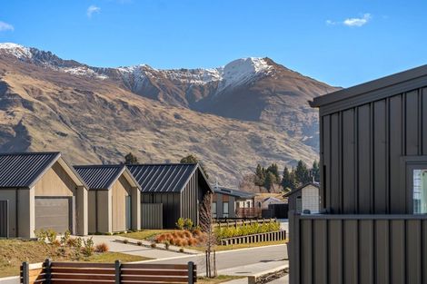 Photo of property in 6 Keown Street, Wanaka, 9305