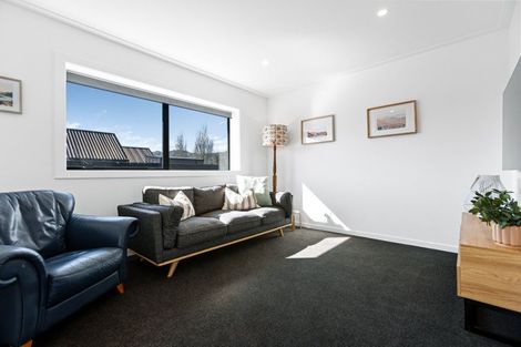 Photo of property in 38 Stratford Drive, Mount Pisa, Cromwell, 9383