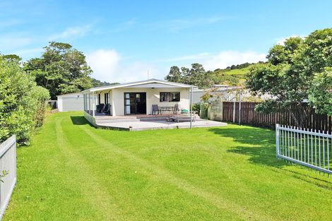 Photo of property in 4 Omutu Street, Oakura, Hikurangi, 0184
