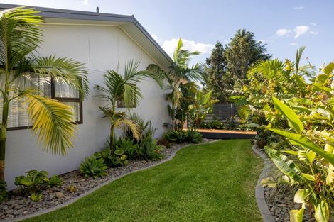 Photo of property in 14 Meander Drive, Welcome Bay, Tauranga, 3112