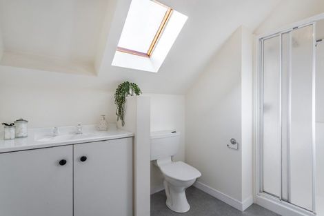 Photo of property in 4 Sutherland Avenue, Silverstream, Upper Hutt, 5019