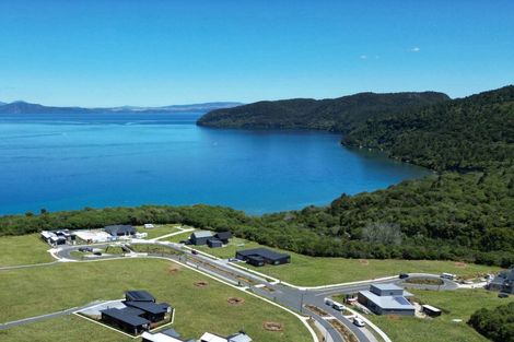 Photo of property in 8 Broadleaf Way, Kinloch, Taupo, 3377