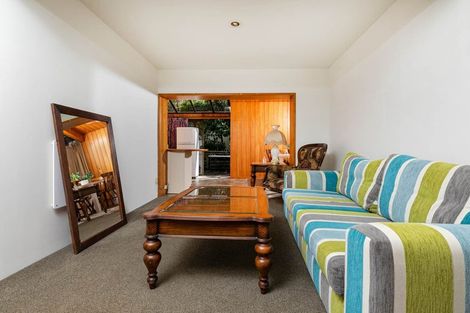Photo of property in 2 Sandford Street, Campbells Bay, Auckland, 0630