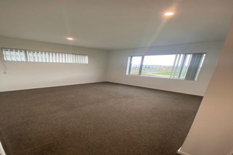 Photo of property in 102 Arion Road, Takanini, 2112