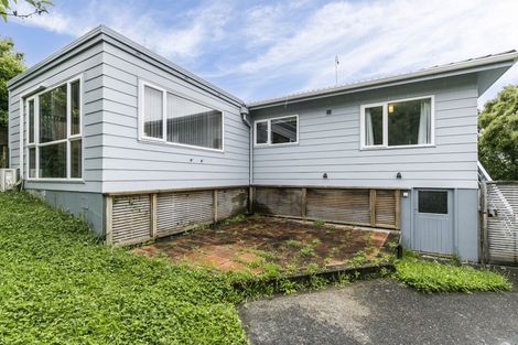 Photo of property in 6 John Witton Drive, Crofton Downs, Wellington, 6035