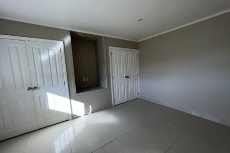 Photo of property in 2 Bellbird Rise, Murrays Bay, Auckland, 0630