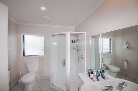 Photo of property in 61 Erlestoke Crescent, Churton Park, Wellington, 6037