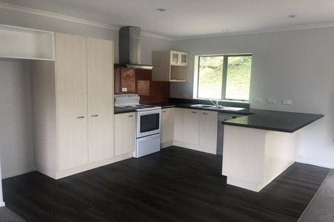 Photo of property in 16 Sams Way, Raumati South, Paraparaumu, 5032