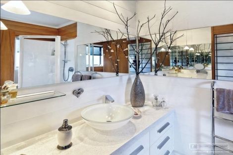 Photo of property in 237 Te Atatu Road, Te Atatu South, Auckland, 0610