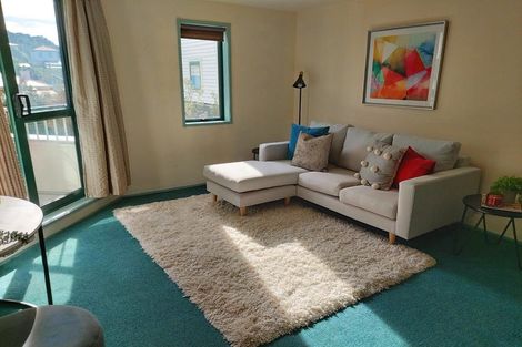 Photo of property in Palm Grove Apartments, 8/13b Palm Grove, Berhampore, Wellington, 6023