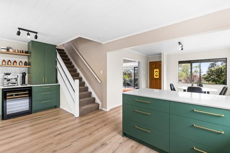 Photo of property in 33 Reeve Drive, Havelock North, 4130