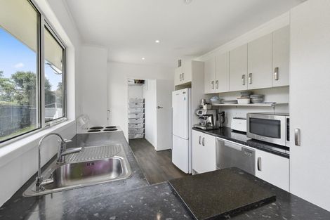 Photo of property in 1 Matipo Drive, Tuakau, 2121