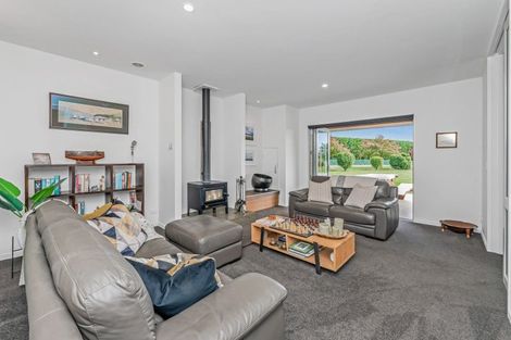 Photo of property in 39 Thorndon Close, Kirwee, Darfield, 7571