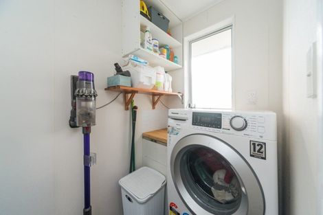 Photo of property in 16 Kowhai Street, Tokomaru, Palmerston North, 4474