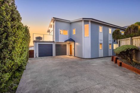 Photo of property in 21a Richard Street, Titahi Bay, Porirua, 5022