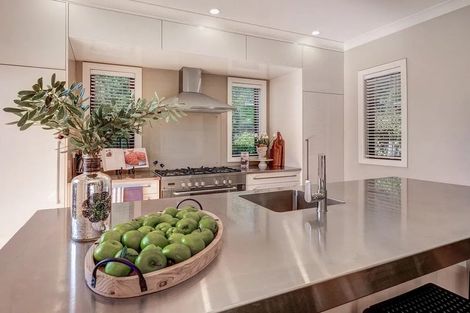 Photo of property in 5b Te Mata Peak Road, Havelock North, 4130