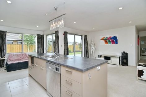 Photo of property in 16 Nga Tupuna Street, Pegasus, 7612