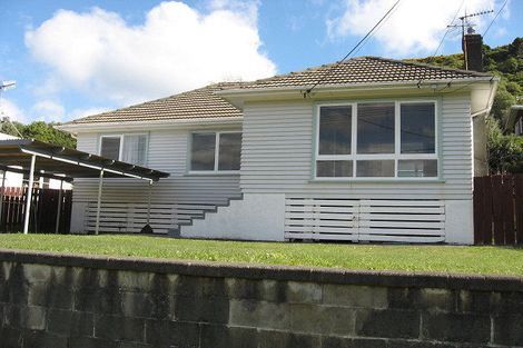 Photo of property in 10 Bledisloe Crescent, Wainuiomata, Lower Hutt, 5014