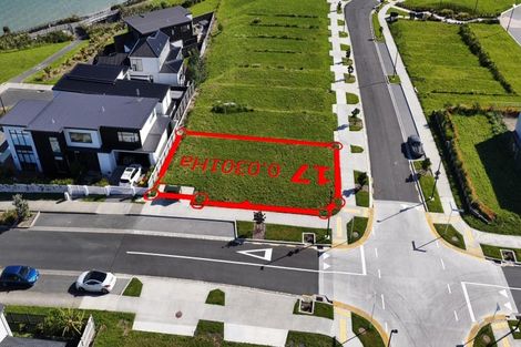 Photo of property in 16 Harbourside Parade, Hobsonville, 0616