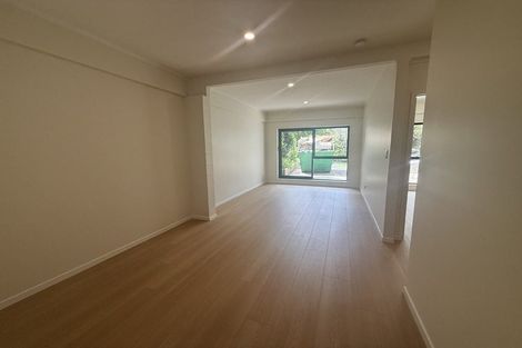 Photo of property in 82 Woodlands Crescent, Browns Bay, Auckland, 0630